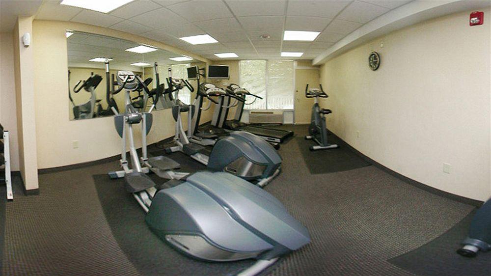 Clarion Hotel & Suites Hamden-New Haven Zewnętrze zdjęcie