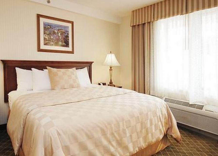 Clarion Hotel & Suites Hamden-New Haven Pokój zdjęcie