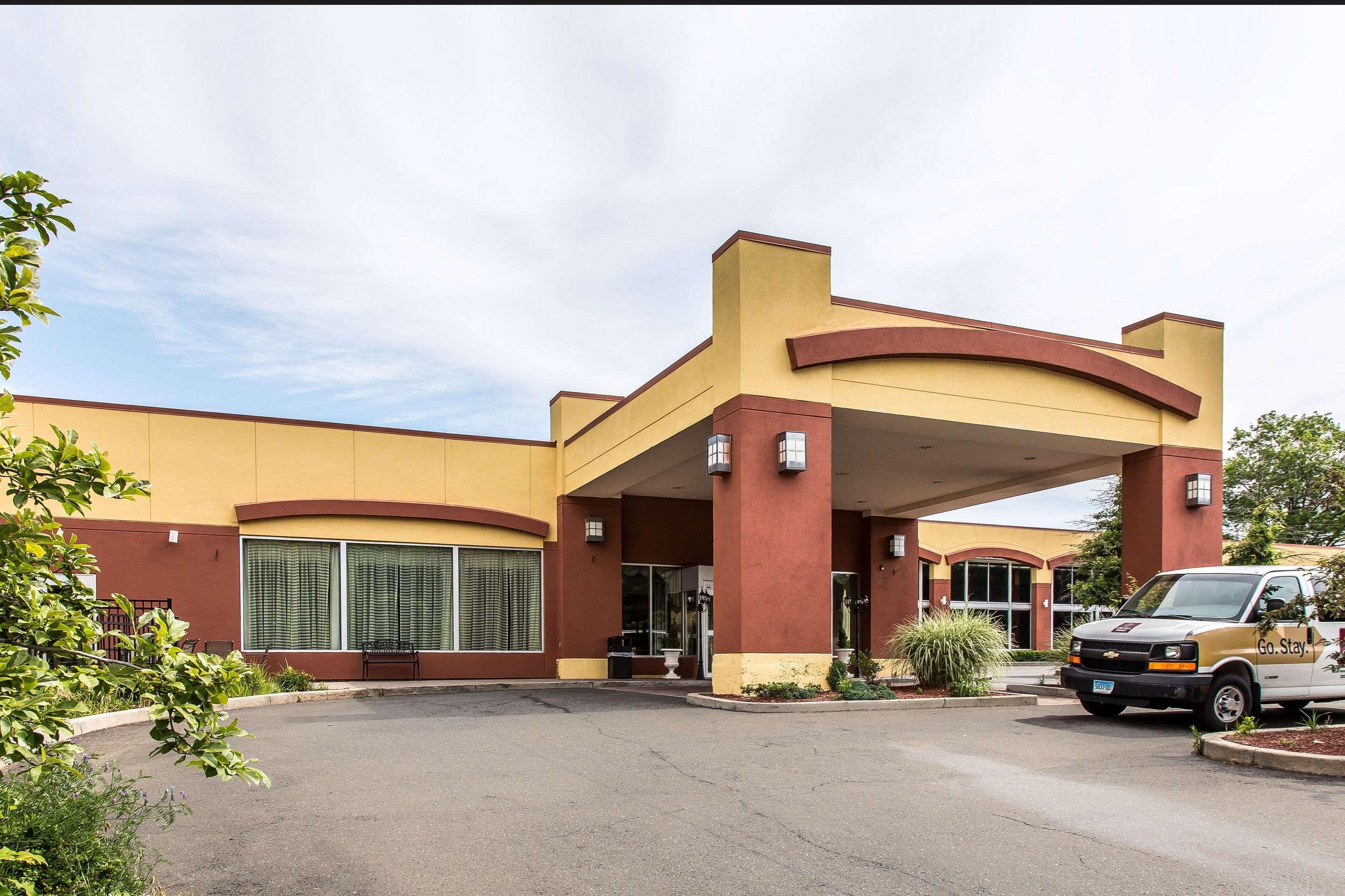 Clarion Hotel & Suites Hamden-New Haven Zewnętrze zdjęcie