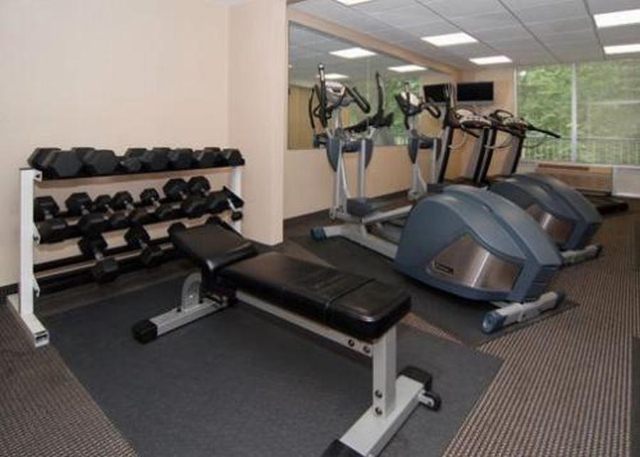 Clarion Hotel & Suites Hamden-New Haven Zewnętrze zdjęcie