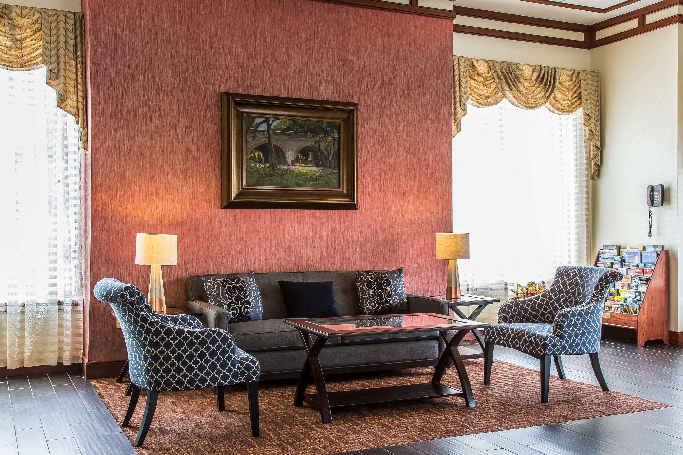 Clarion Hotel & Suites Hamden-New Haven Zewnętrze zdjęcie